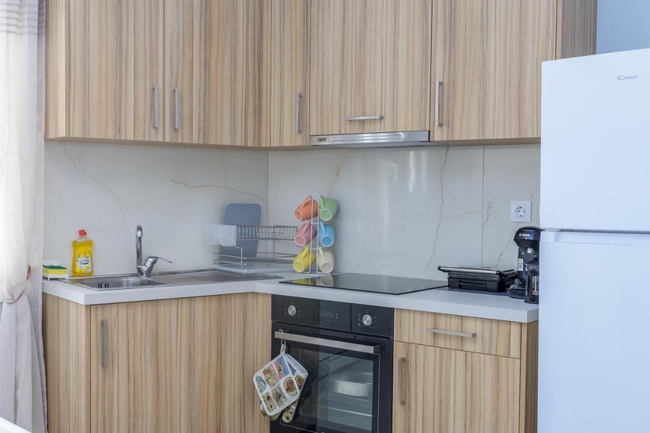 J&T Apartment - 150M From The Beach 扎金索斯镇 外观 照片
